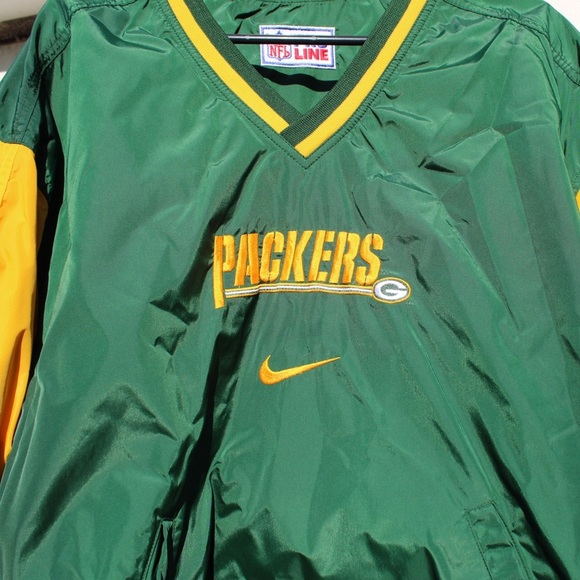Green Bay Packer NFL Pro Line Windbreaker - Picture 4 of 11